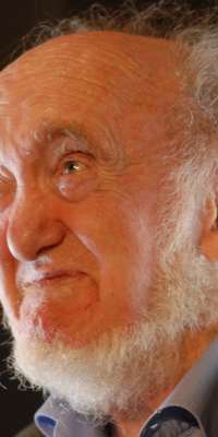 Albert Jacquard, French geneticist and essayist., dies at age 87